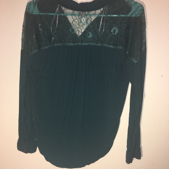 Green high low long-sleeve blouse - Picture 3 of 4